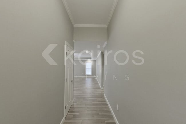 Building Photo - 141 Old Orchard Rd