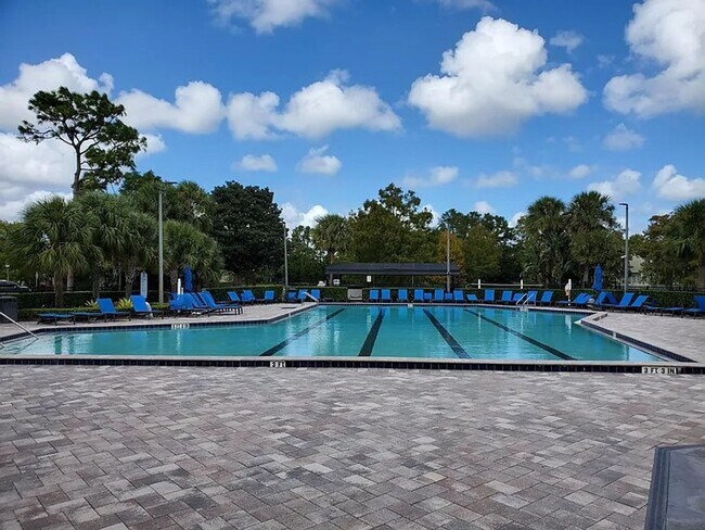 Foto del edificio - 12737 Maribou Cir