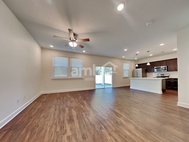 Building Photo - 12325 Paperbark Pl