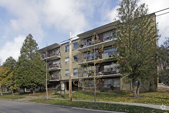 Building Photo - 55 42nd St