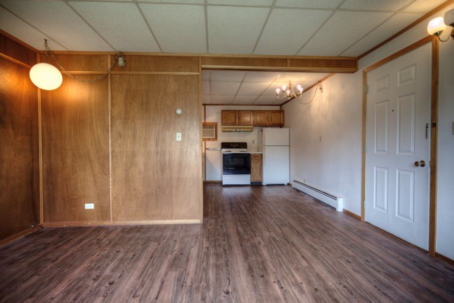 Building Photo - 308 E Mary St