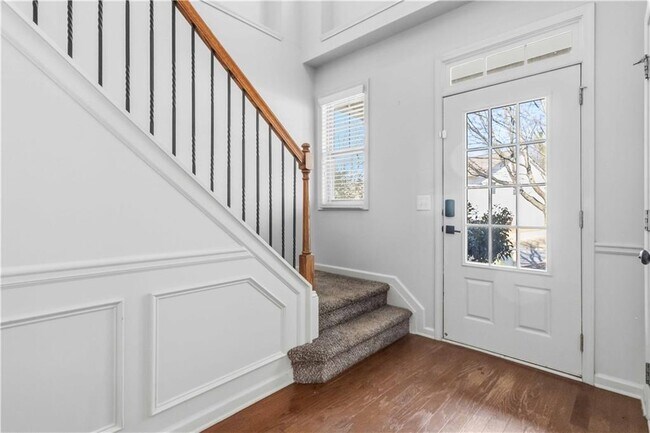 Building Photo - 5675 Falls Landing Dr