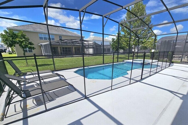 Foto del edificio - 3810 Oakville Ave
