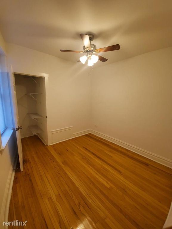 Foto del edificio - 2 br, 1 bath  - 5040 S Archer Ave