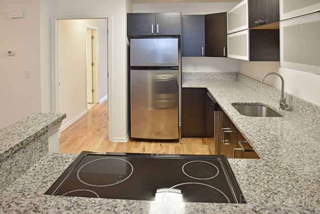 Building Photo - 102 Lansdale Ave