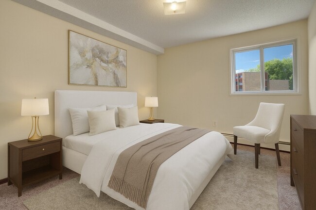 Building Photo - Kingsmere