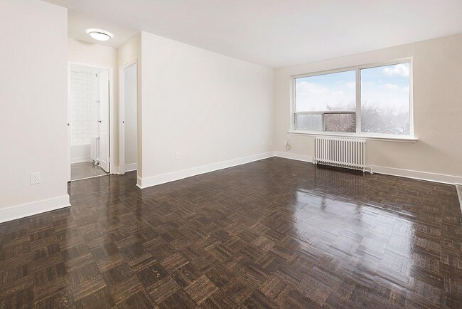 Photo du bâtiment - 1636 Gerrard Street East