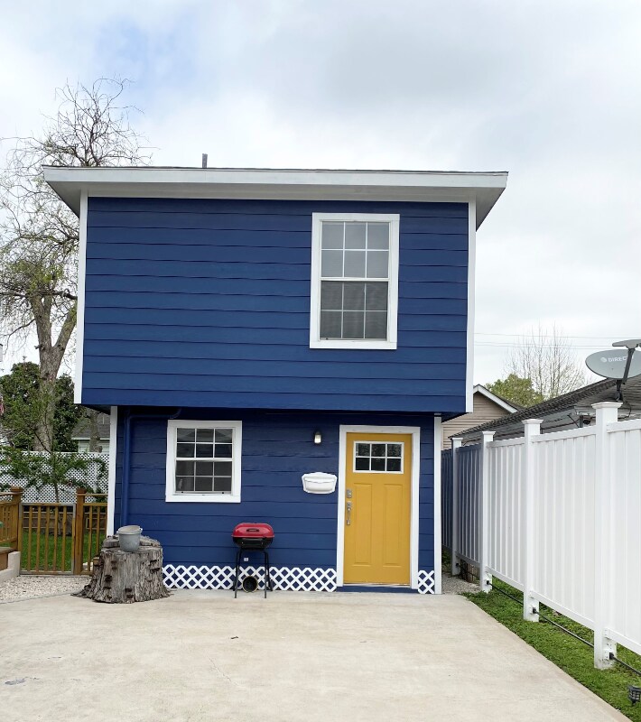 Primary Photo - 7029 Ilex St