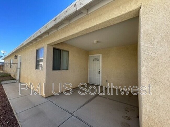 Foto del edificio - 823 Baseline Rd