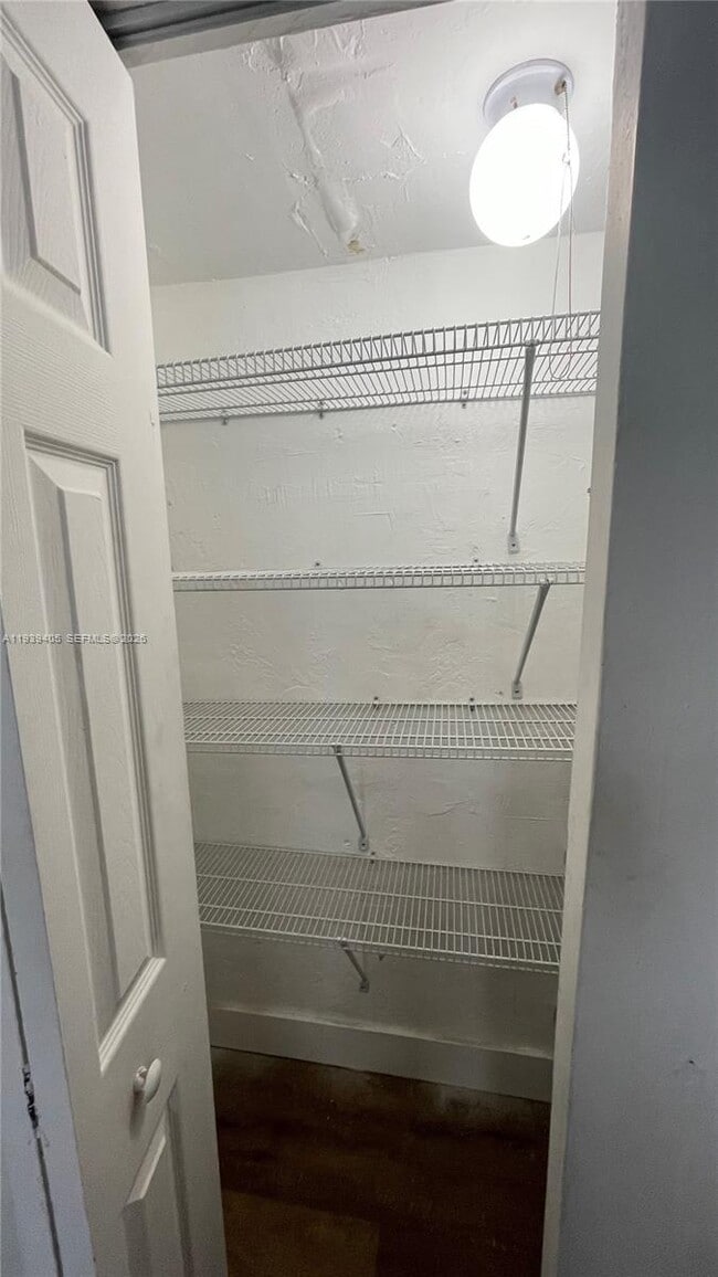 Foto del edificio - 209 Northwest Dr