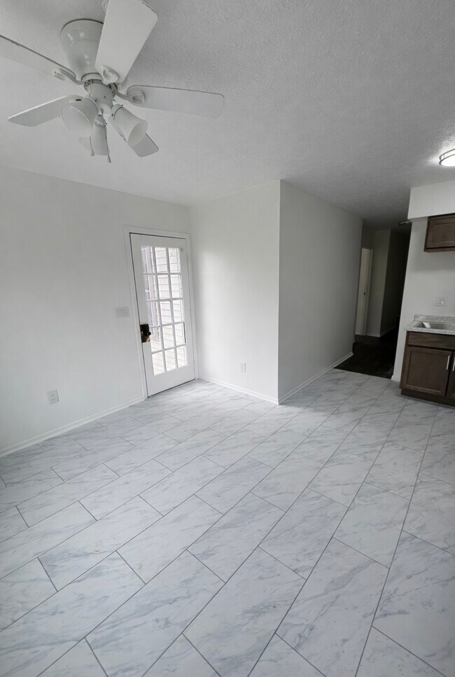 Foto del edificio - 3873 Millstone Rd