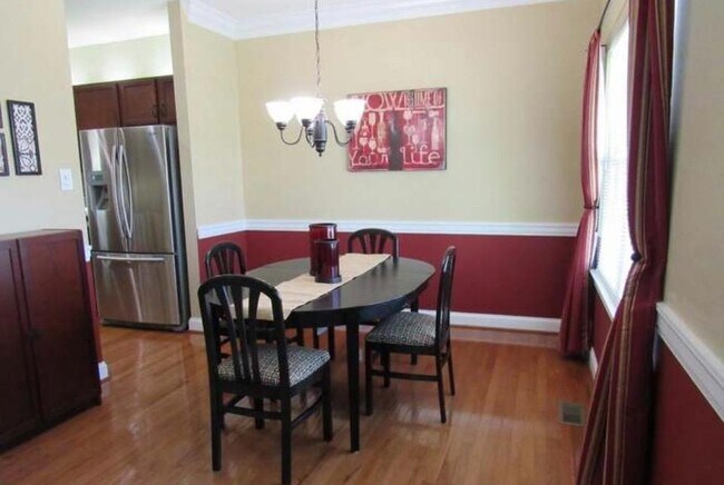 Foto del edificio - 126 Sugar Maple Rd