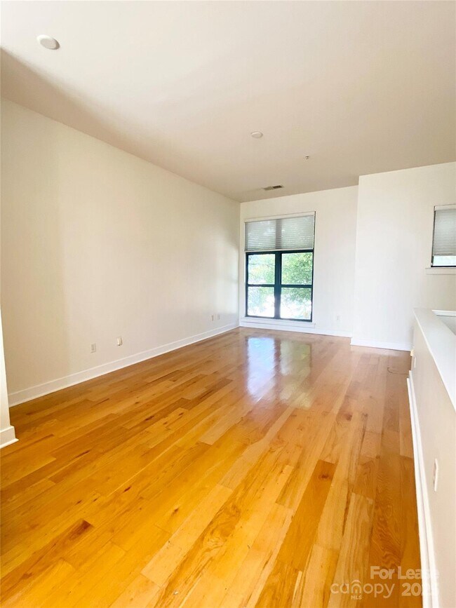 Foto del edificio - 716 N Alexander St