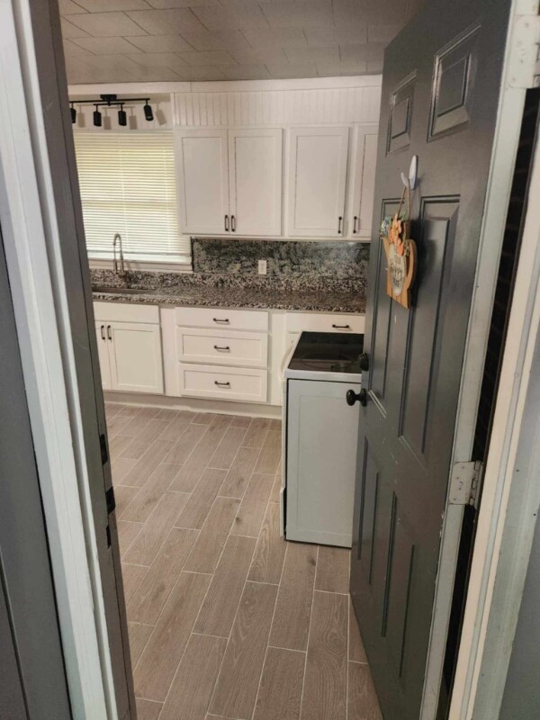 Foto del edificio - 74 Parsonage Ln