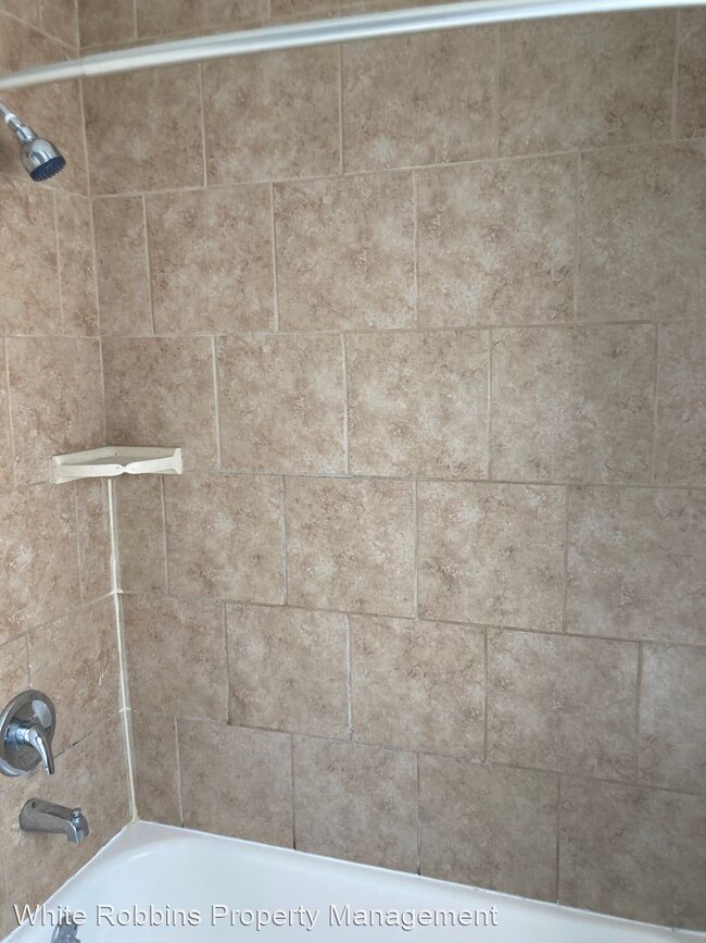 Foto del edificio - 3 br, 1.5 bath House - 101 Delamore Place