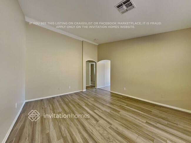 Foto del edificio - 12924 N Primrose St