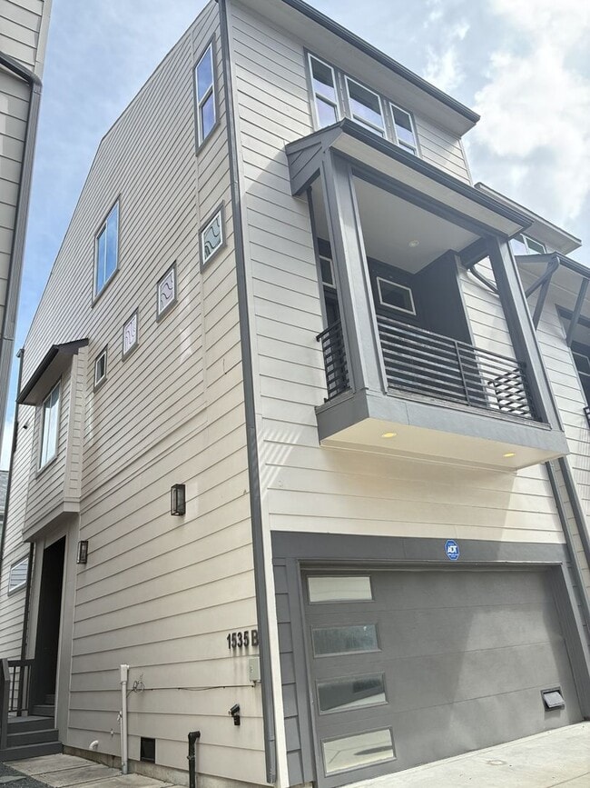 For Lease | 3 Bed, 3.5 Bath | 2,139 Sq Ft | Timber Heights Village | - For Lease | 3 Bed, 3.5 Bath | 2,139 Sq Ft | Timber Heights Village | Townhome