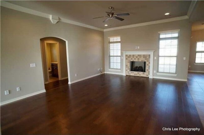Building Photo - Fabulous 4BR Home Walking Distance to Ston...