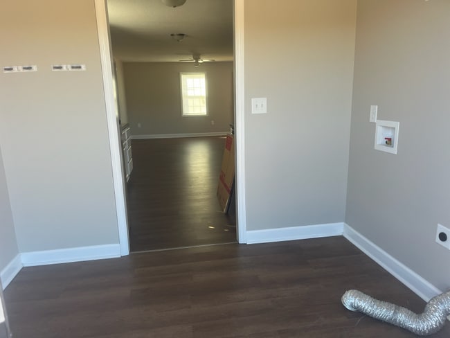 Foto del edificio - 5321 Watering Pond Rd