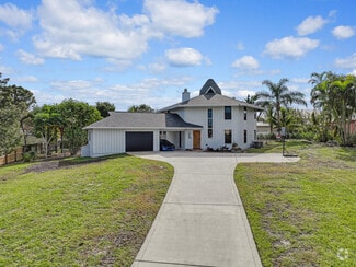 Building Photo - 9752 SE Highborne Way