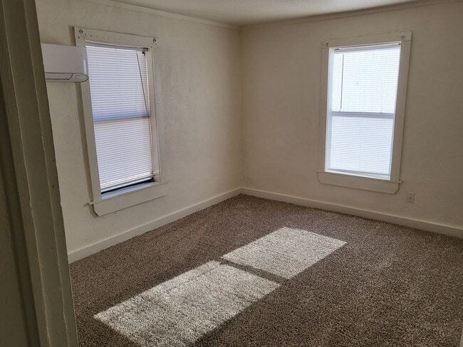 Foto del edificio - 821 S Avenue C