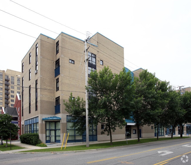 Lakeshore Village Artists’ Co-op