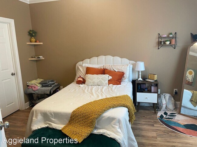 Foto del edificio - 2 br, 2 bath House - 801 Luther St W #1207