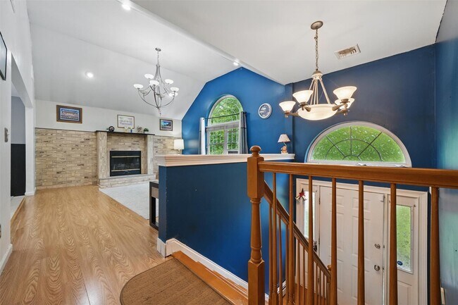 Building Photo - 2067 NY-211