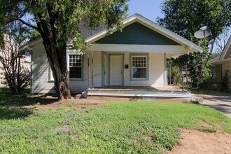Building Photo - 1706 McGregor Ave