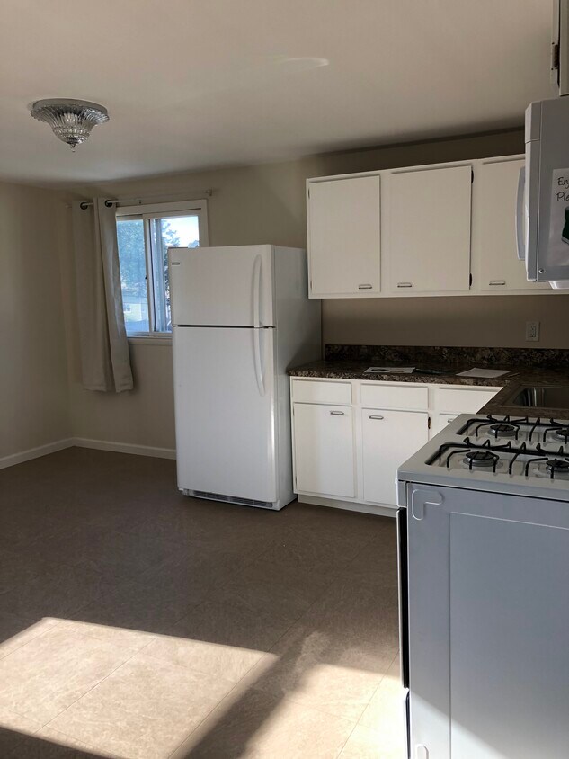 Eat in kitchen - 44 Altruria St