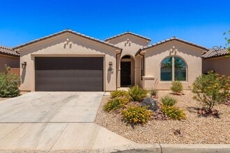 Building Photo - 202 W White Pearl Dr