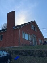 Building Photo - 740 Howard St