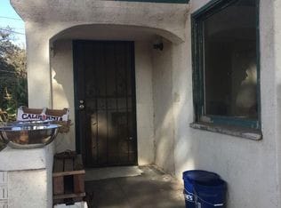 Building Photo - 1196 S San Antonio Ave