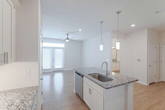 Building Photo - Evolve New Hope Farm