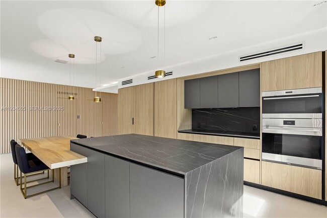 Foto del edificio - 1661 Daytonia Rd