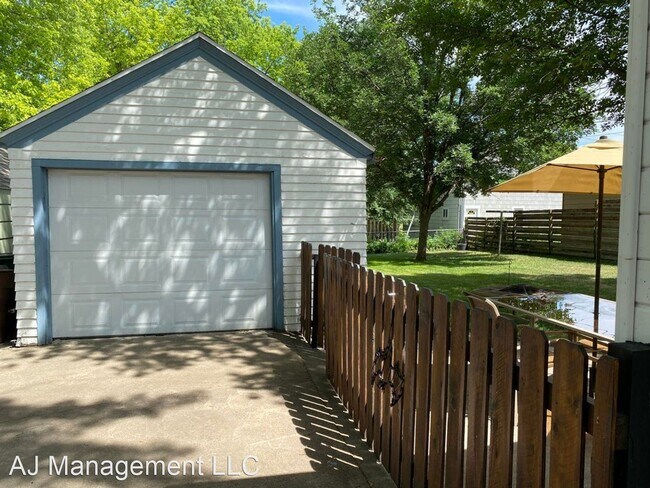Foto del edificio - 3 br, 2 bath House - 412 S Minnesota