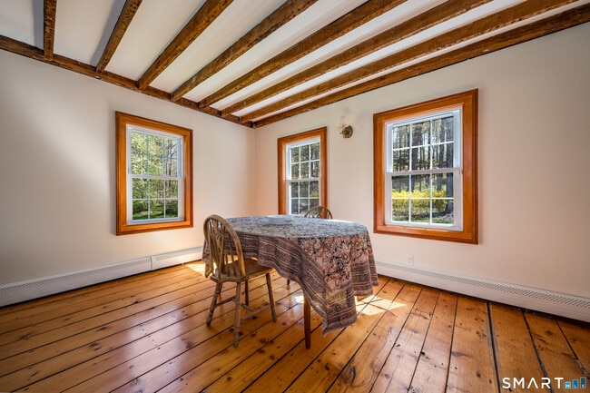 Building Photo - 50 Ledge Hill Rd
