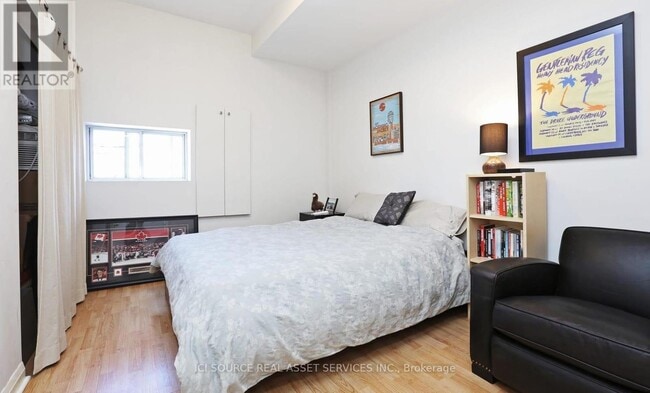 Photo du bâtiment - 224 Jones Ave