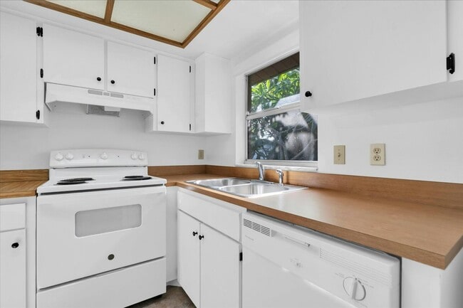 Photo - 5601 59th Way N Apartment