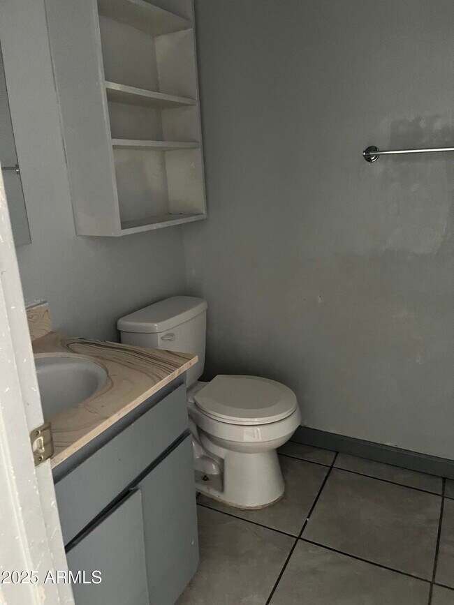 Foto del edificio - 8417 E Coronado Rd