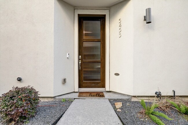 Building Photo - 5453 Larkin St