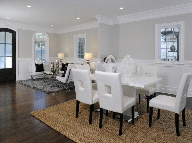 Foto del edificio - 200 Davis Ave