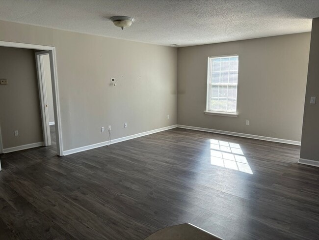 Foto del edificio - Duplex for rent - Section 8