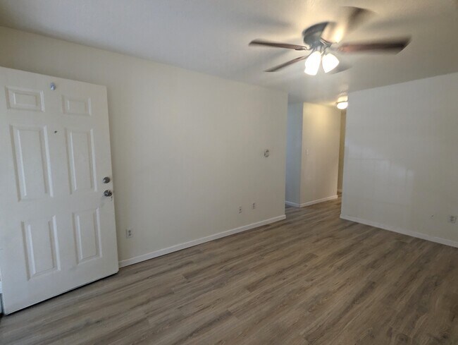 Building Photo - 2847 Quail Pointe Dr NW