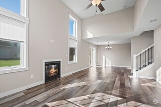 Building Photo - 547 Meadow Ln