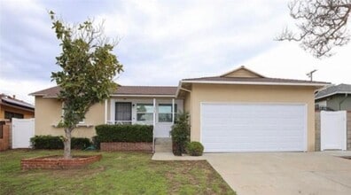 Building Photo - 10920 Mather Ave