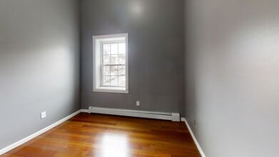 Building Photo - 171 Quail St