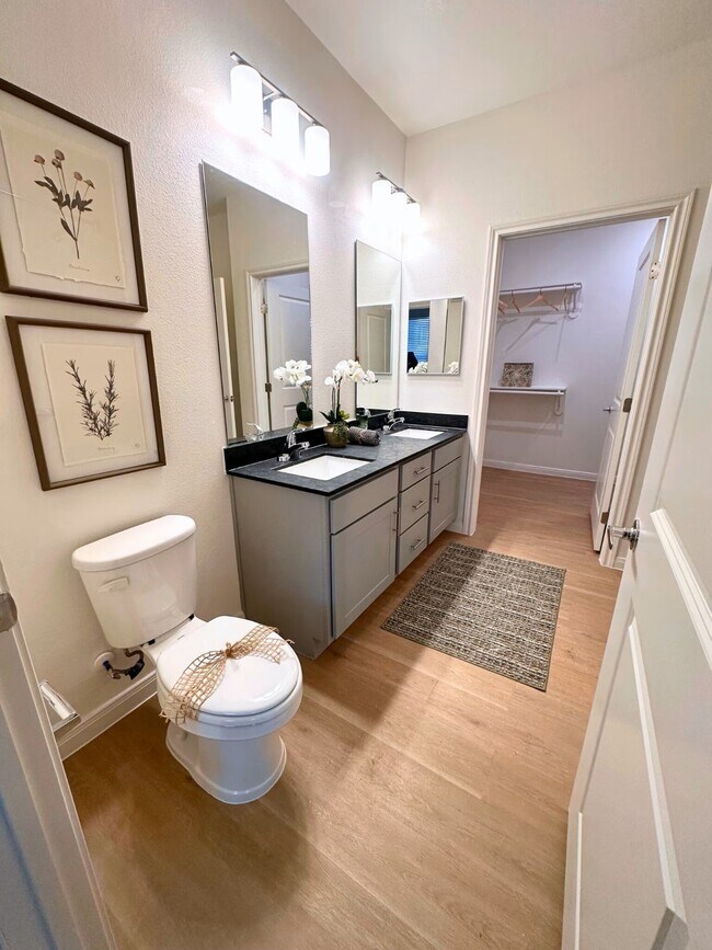 Foto del edificio - 17011 W Little York Rd