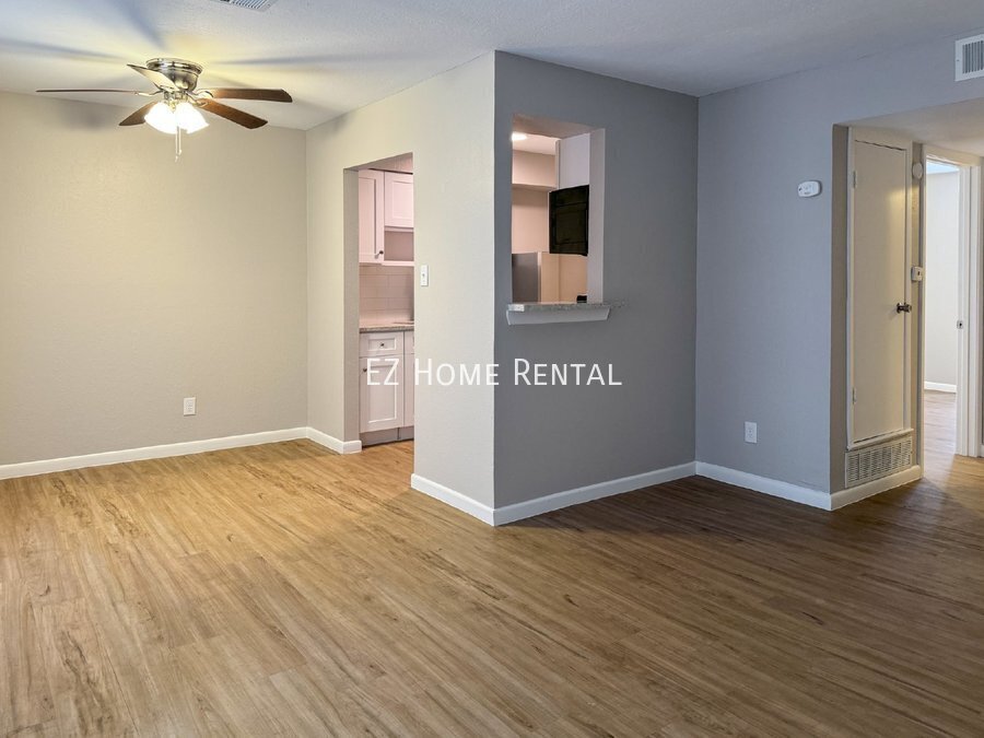 Foto principal - 2101 6th Ave N