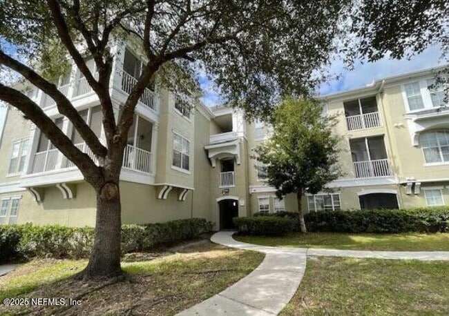 Building Photo - 8290 Gate Pkwy W